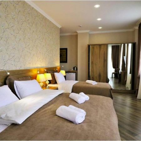 Sunset Tbilisi Luxury Aparthotel Esterno foto