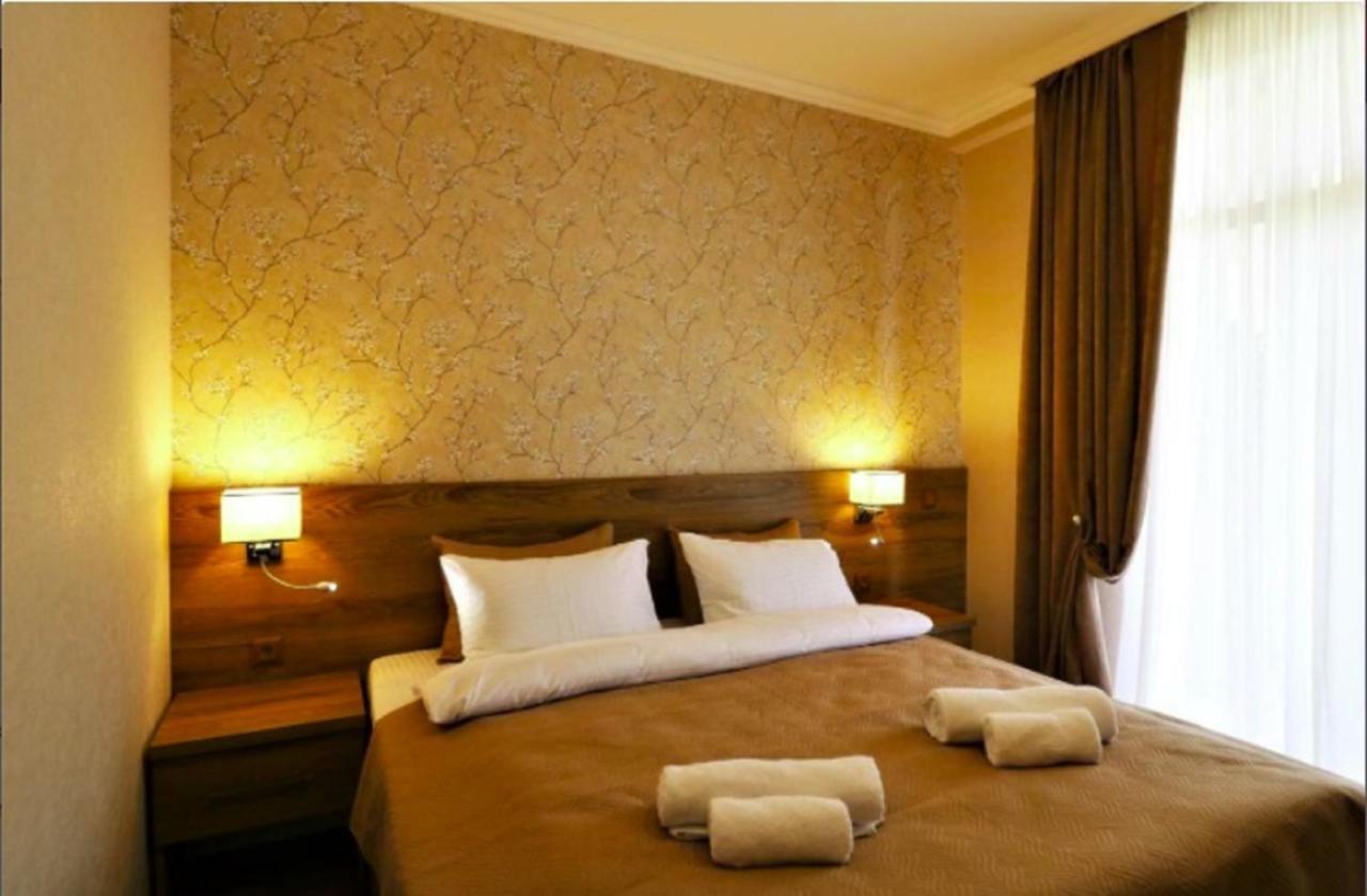 Sunset Tbilisi Luxury Aparthotel Esterno foto