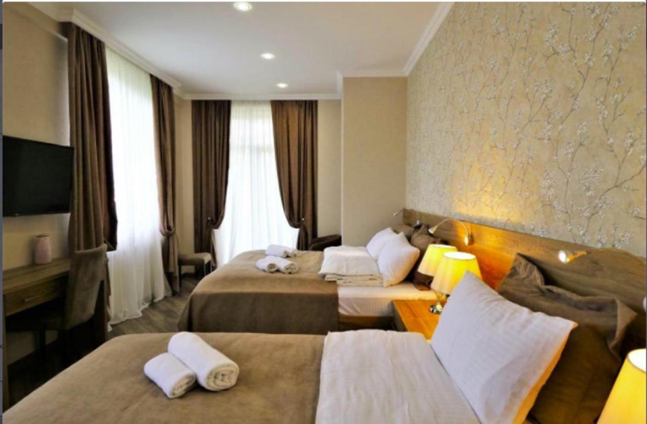 Sunset Tbilisi Luxury Aparthotel Esterno foto