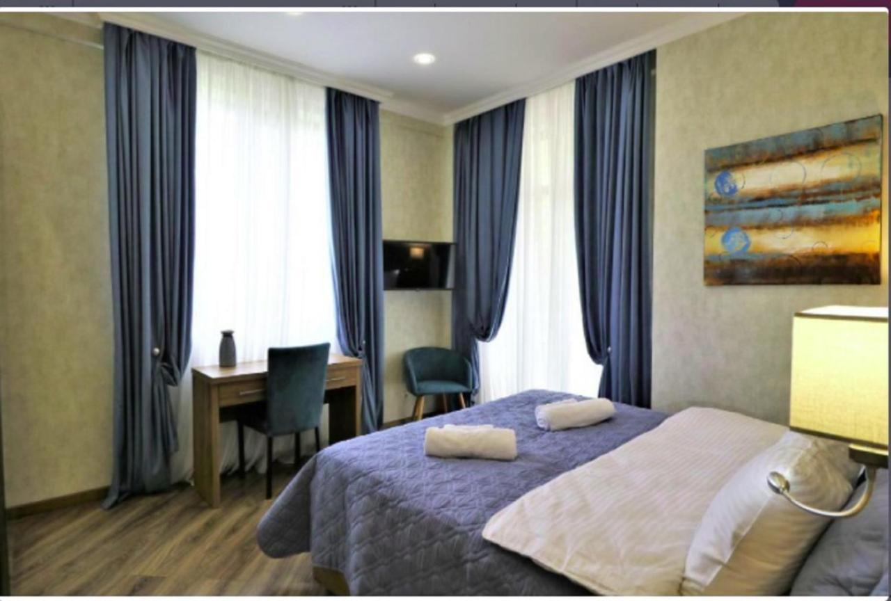 Sunset Tbilisi Luxury Aparthotel Esterno foto
