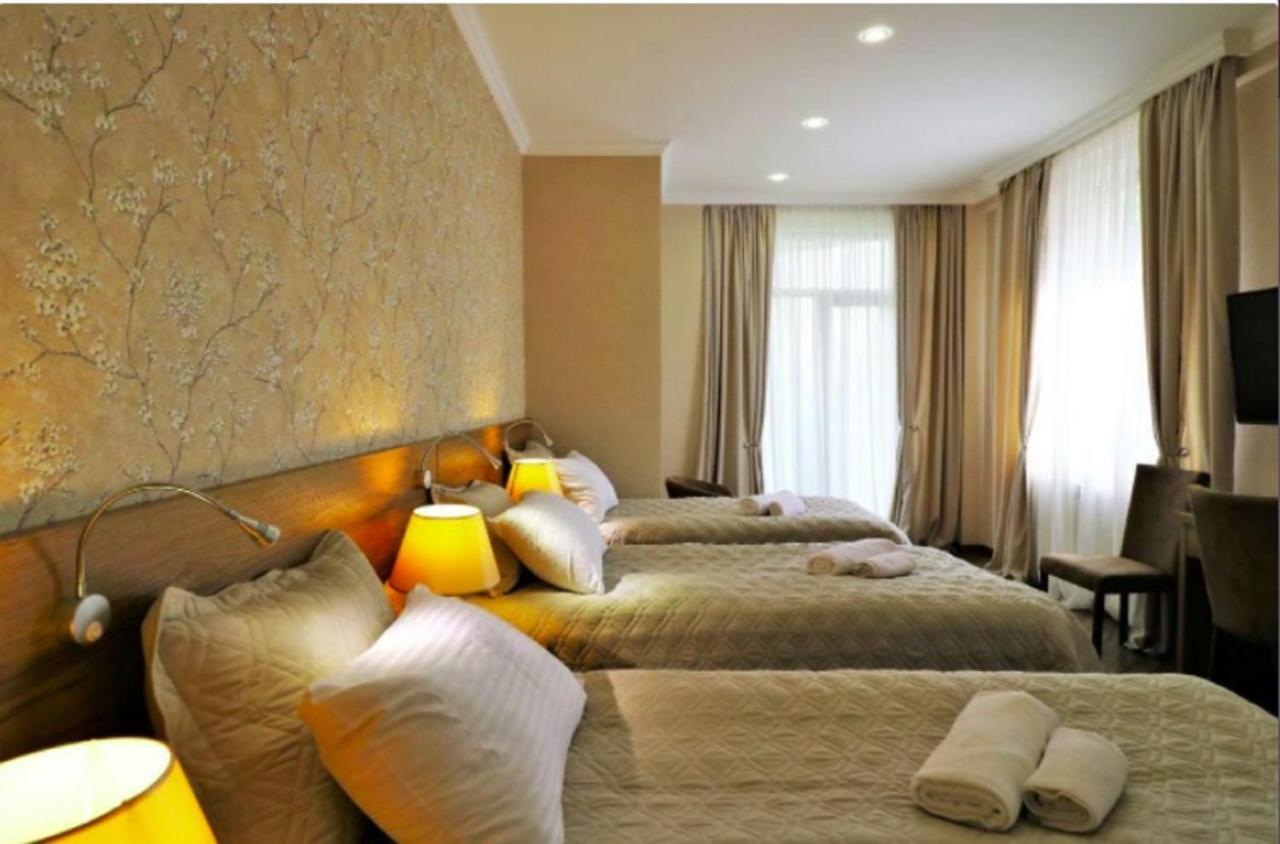 Sunset Tbilisi Luxury Aparthotel Esterno foto